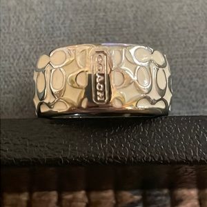 COACH - costume silver and enamel ring